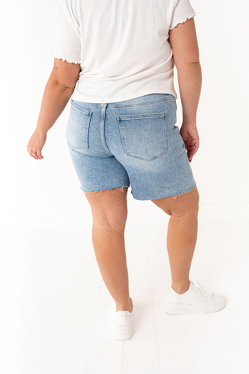 Risen - Axel Denim Shorts in Light Wash