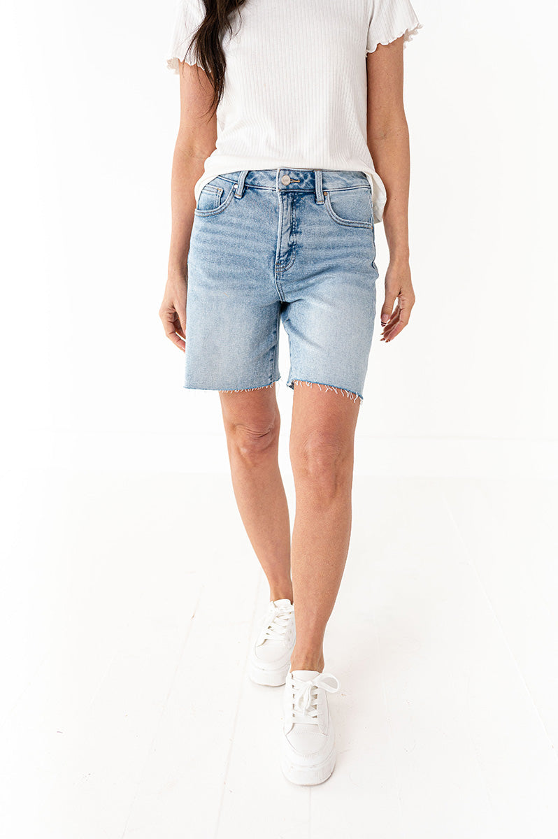 Risen - Axel Denim Shorts in Light Wash