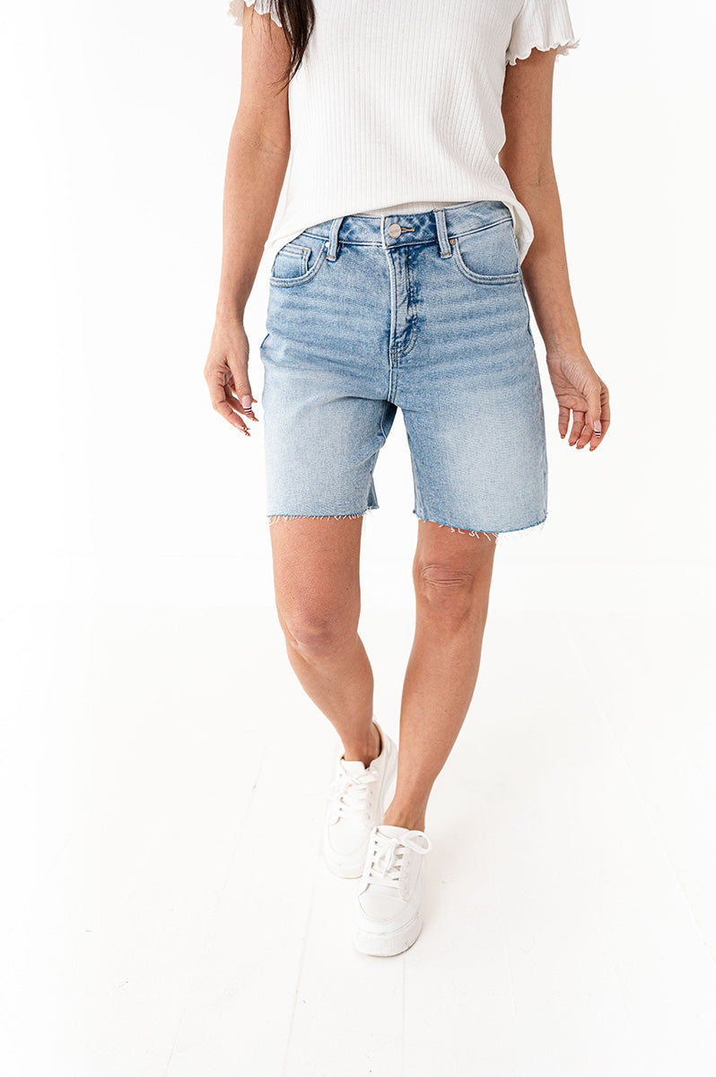 Risen - Axel Denim Shorts in Light Wash