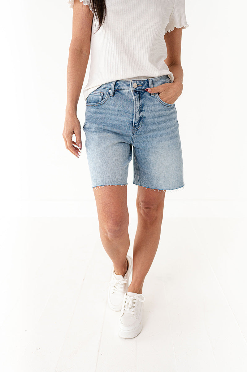 Risen - Axel Denim Shorts in Light Wash