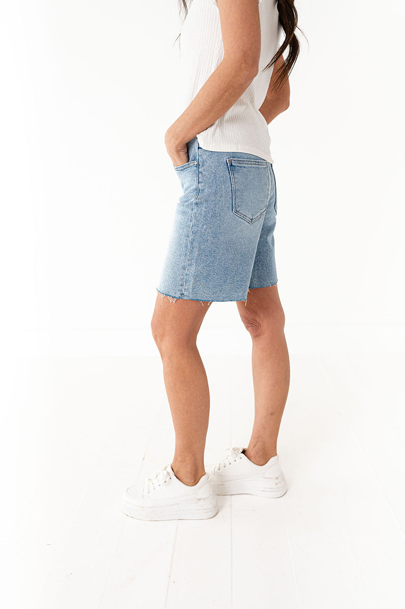 Risen - Axel Denim Shorts in Light Wash