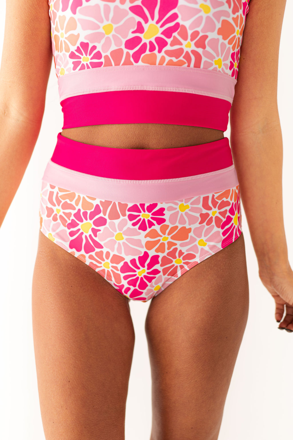 Maven Mid Rise in Groovy Babe